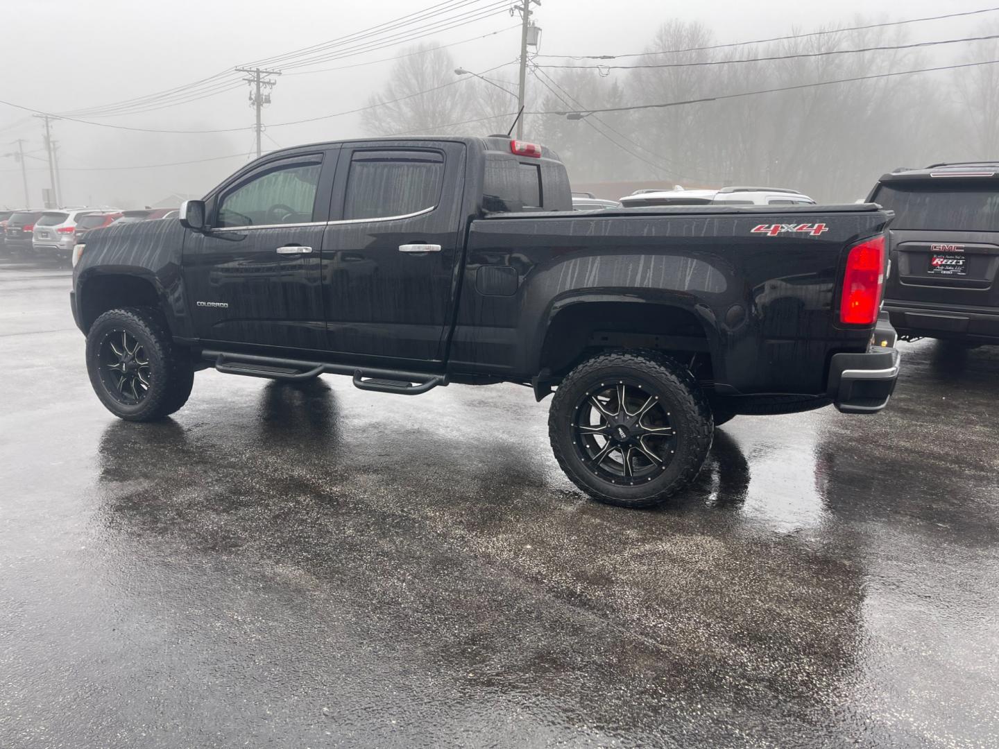 2016 Black /Black Chevrolet Colorado LT Crew Cab 4WD (1GCGTCE36G1) with an 3.6L V6 DOHC 24V engine, 6 Speed Automatic transmission, located at 547 E. Main St., Orwell, OH, 44076, (440) 437-5893, 41.535435, -80.847855 - Photo#13